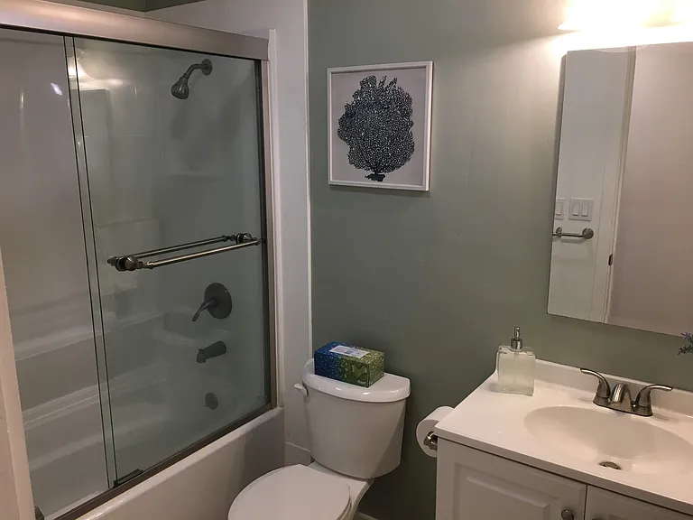 805 Caribbean Ct — Photo 3