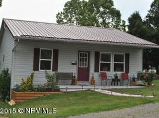 67 Monroe St, Pearisburg, VA 24134