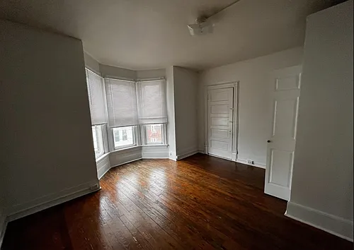 216 N Locust St #3 Photo 1