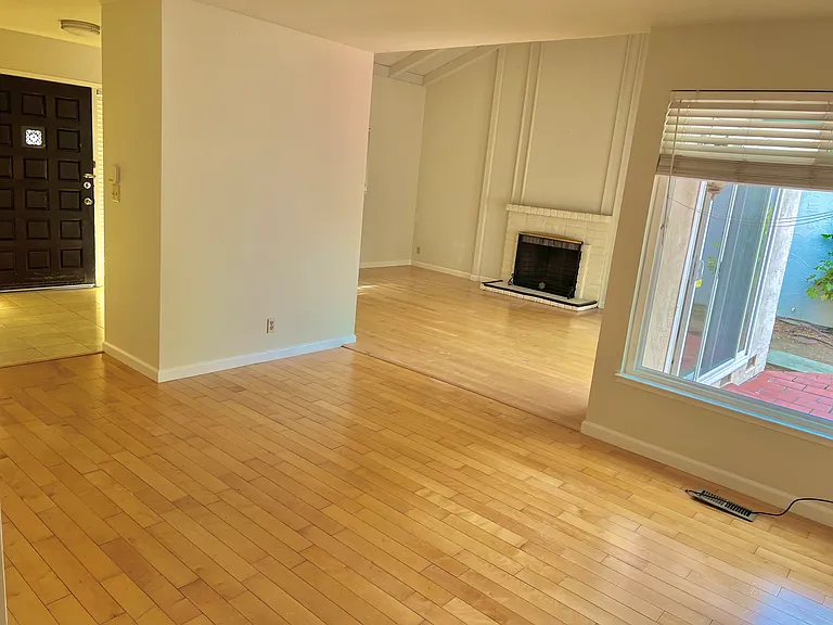 1360 Sage Hen Way — Photo 2