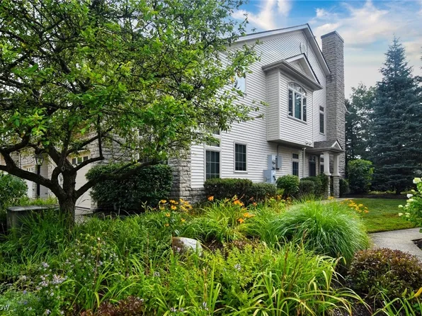 3152 Richmond Rd, Beachwood, OH 44122