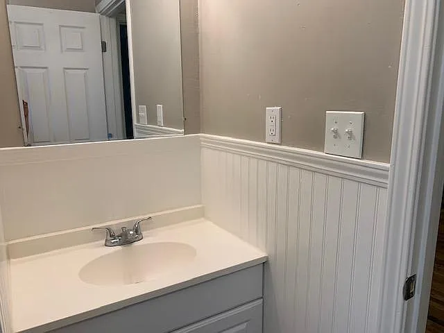 291 Pitt Ave — Photo 8
