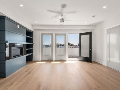 527 E 7th St #5, Boston, MA, 02127