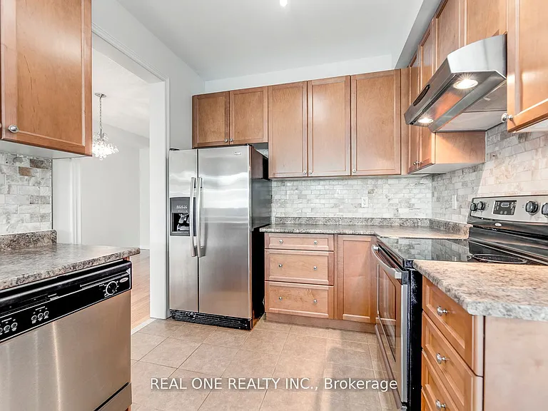1263 Craigleith Rd — Photo 9