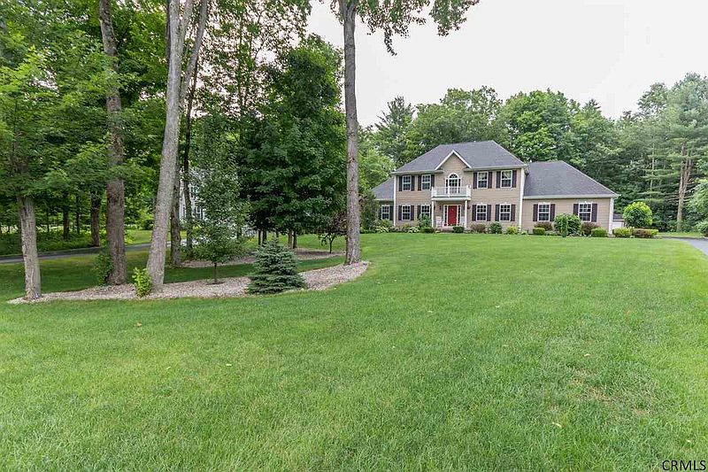 2nd image of 970 MACARTHUR Drive