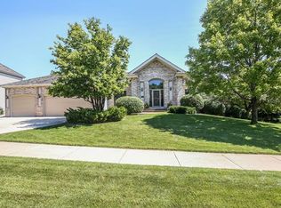 9541 Wyoming Ave S, Bloomington, MN 55438