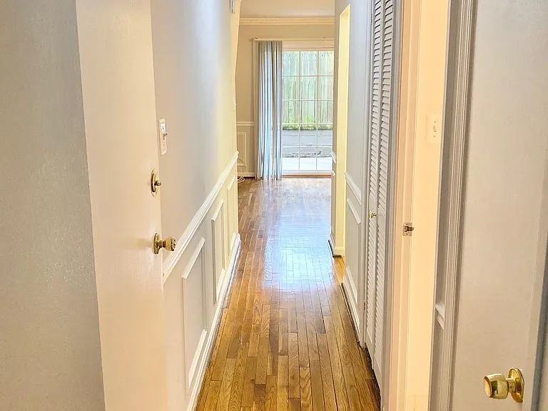 4517 Macarthur Blvd NW #A — Photo 2