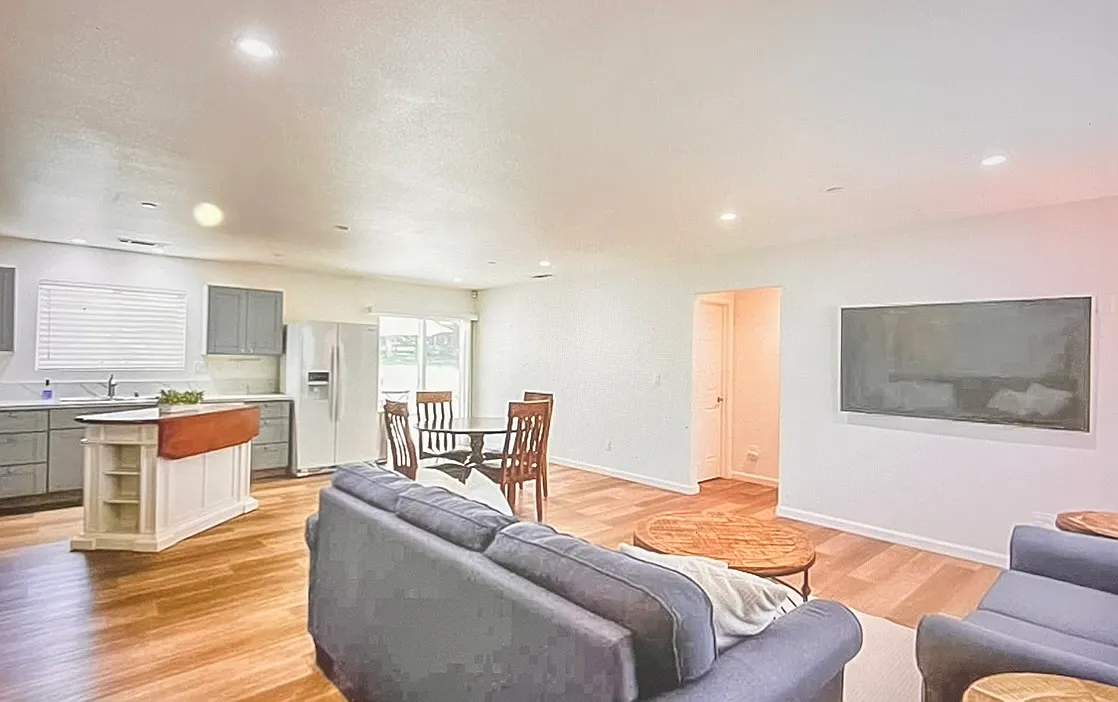 3 bed, 1400 sqft, $2,350 — Photo 4