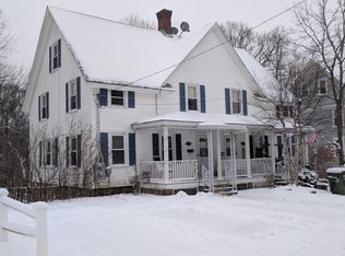118 East St #1, Whitinsville, MA 01588