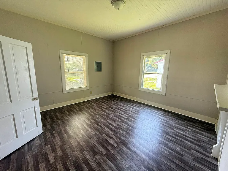 3768 S Walnut St — Photo 12