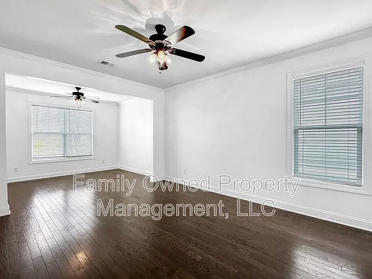 128 Whaler Ave — Photo 18