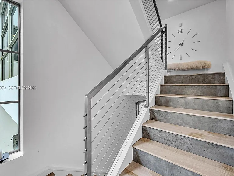 1511 NE 4th Pl #0 — Photo 36