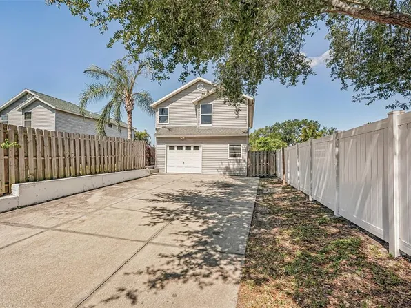 5102 Moeller Ave, Sarasota, FL 34233