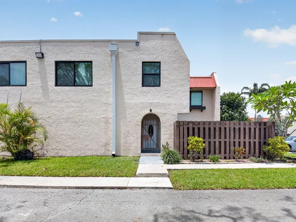 6352 SEVEN SPRINGS Boulevard #B, Greenacres, FL 33463