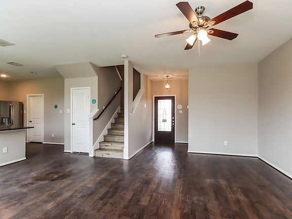 5th image of 16606 Lake Prince Ln