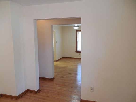 LIVING ROOM INTO DINING ROOM