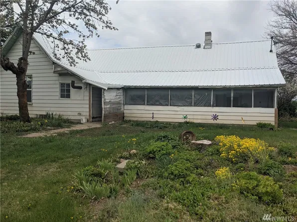 306 N Greene St, Waterville, WA 98858