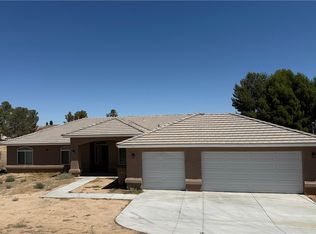 17886 Hackberry St, Hesperia, CA 92345