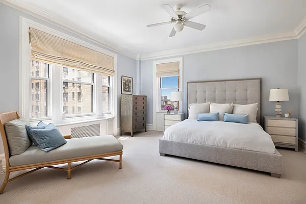 ♡ Balcony and Bed コート♡ 325 West End Avenue #6AB in Upper West Side, Manhattan