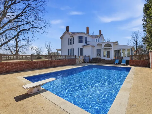 1253 Millersburg Rd, Paris, KY 40361