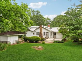 8810 Jot Em Down Rd, Gainesville, GA 30506