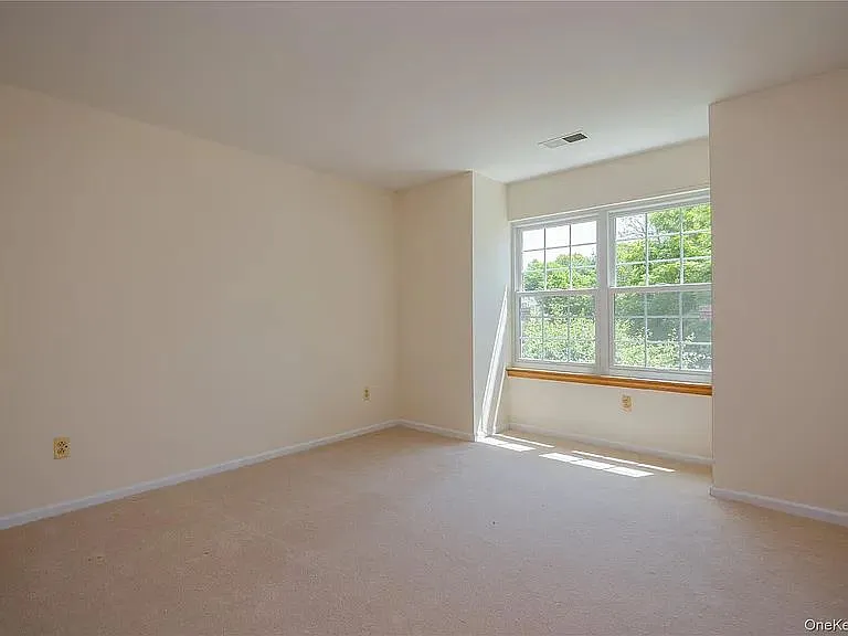 25 Creekside Cir #1 — Photo 24