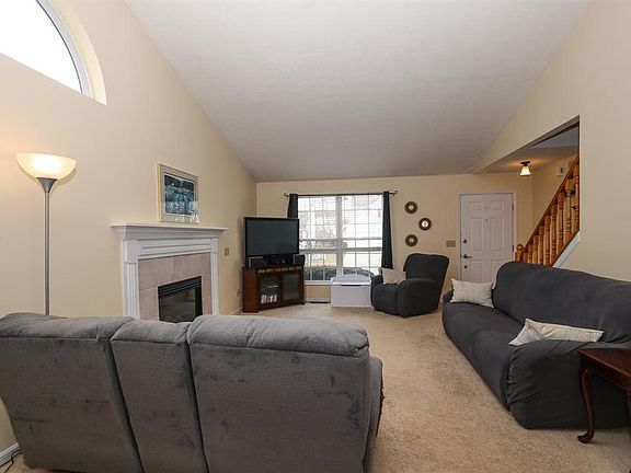 5th image of 661 Weeping Willow Ln