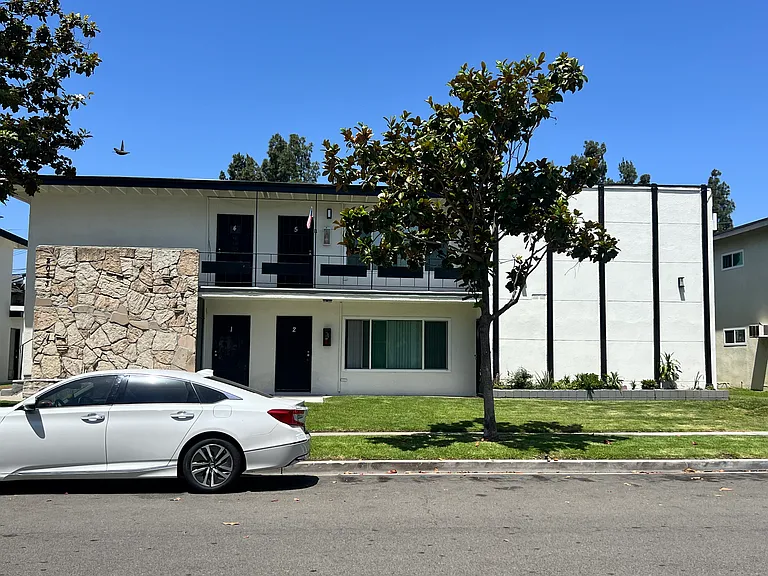 2059 S Spinnaker St #3 — Photo 16