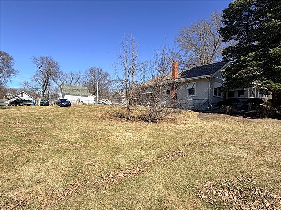 4th image of 807 State St