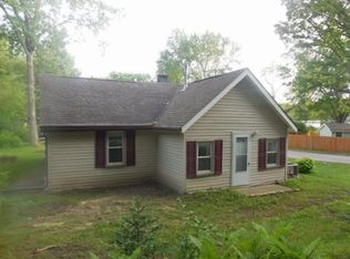 1908 Darwin Rd, Pinckney, MI 48169