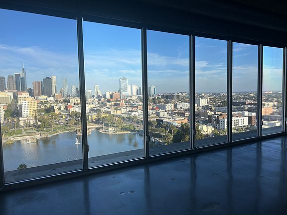 2nd image of 2404 Wilshire Blvd #Phf