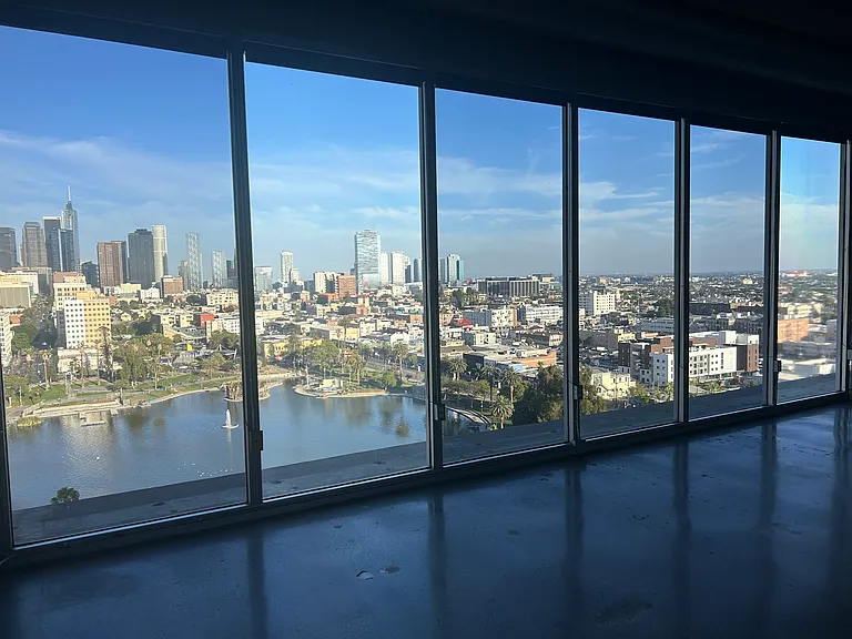 2404 Wilshire Blvd #PHF — Photo 2
