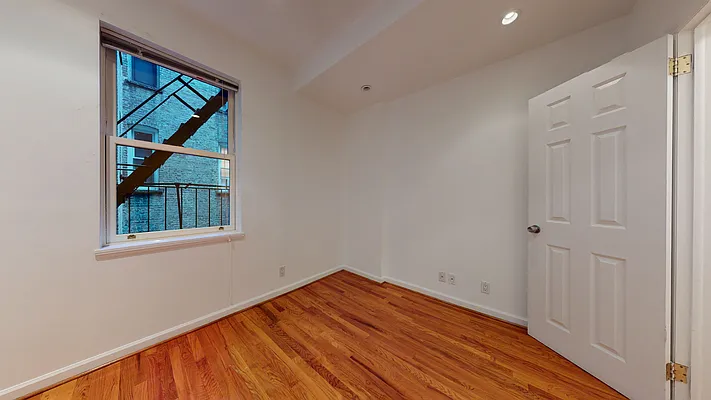 Rented by Bond New York | media 20