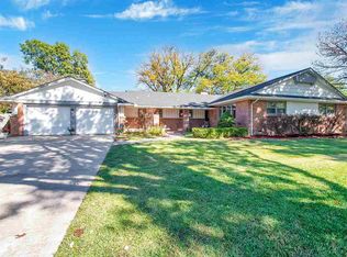 664 N Stratford Ln, Wichita, KS 67206