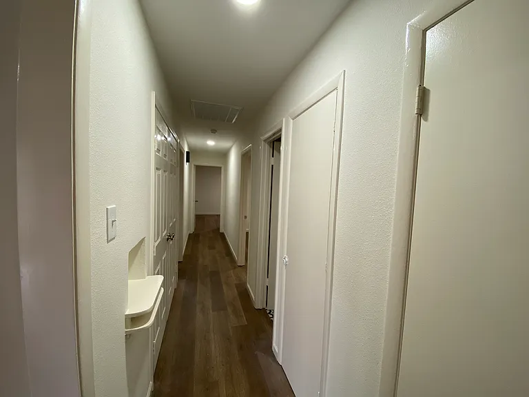 10106 Brockbank Dr — Photo 31