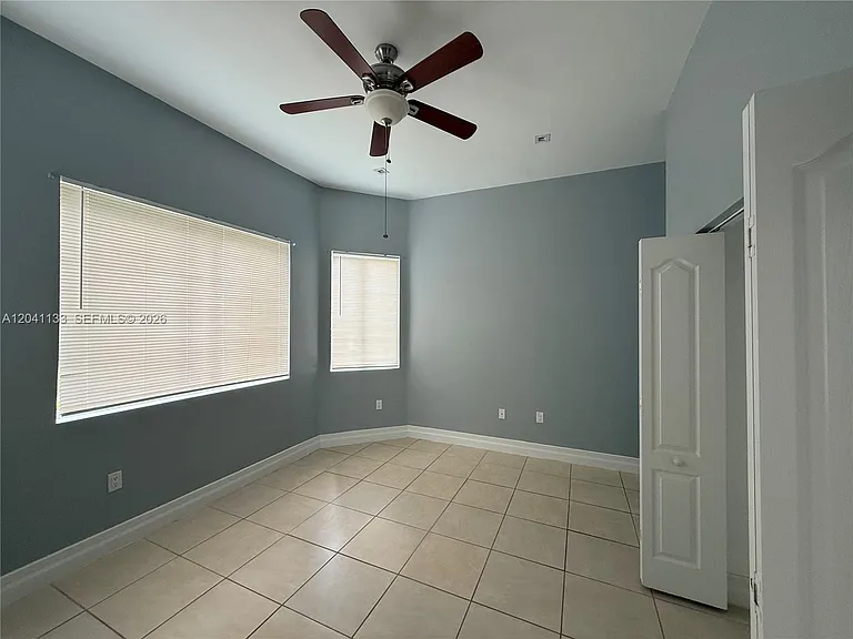 1926 SE 23rd Ct — Photo 7