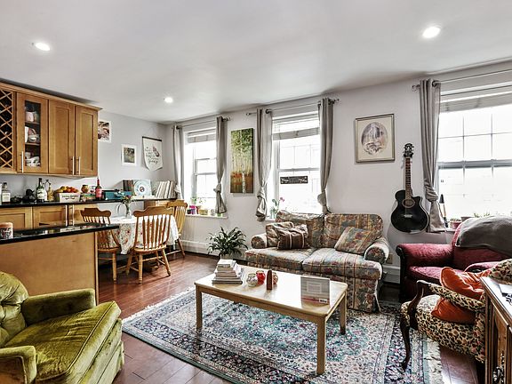 2nd image of 1801 N Orleans St #8