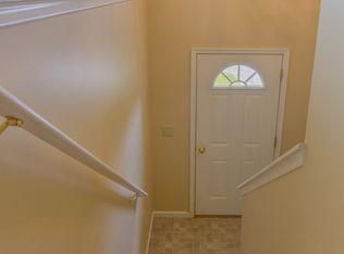 6524 Fairfax Dr, Harrisburg, PA 17111