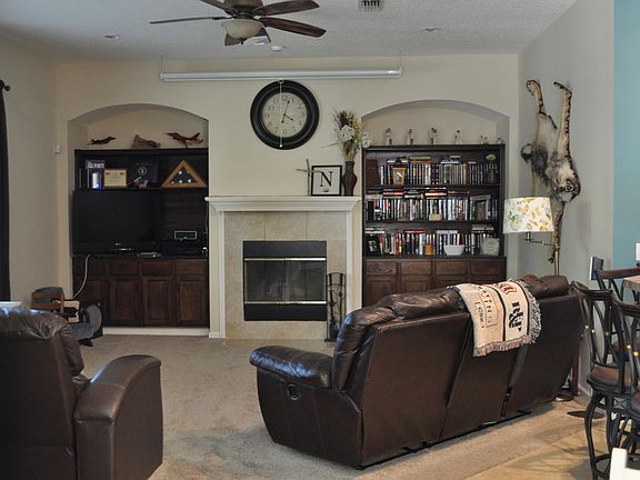 4th image of 14658 ZACHARY Drive E