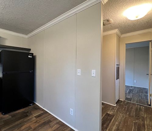 4th image of 149 Railway Ave