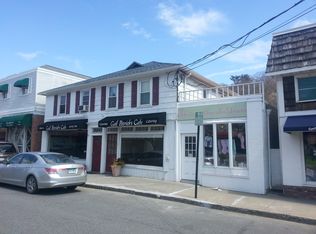 37 S Greeley Ave, Chappaqua, NY 10514