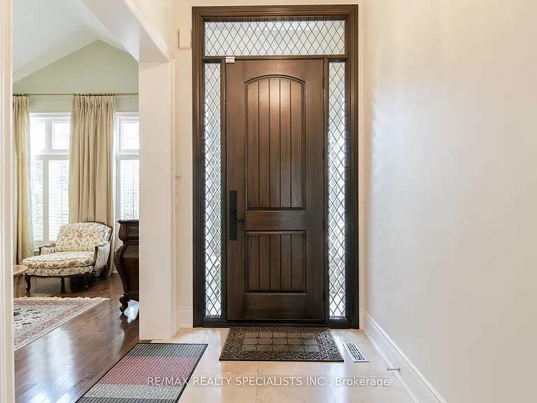 7 Scott Dr #UPPER — Photo 6