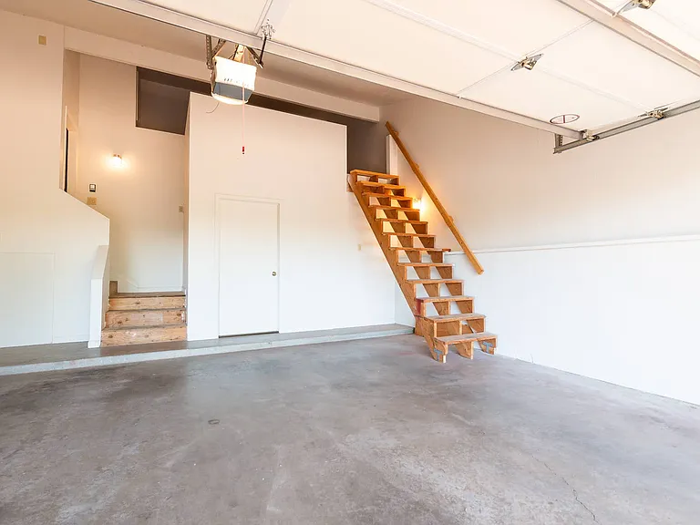 1135 Rodeo Rd — Photo 29