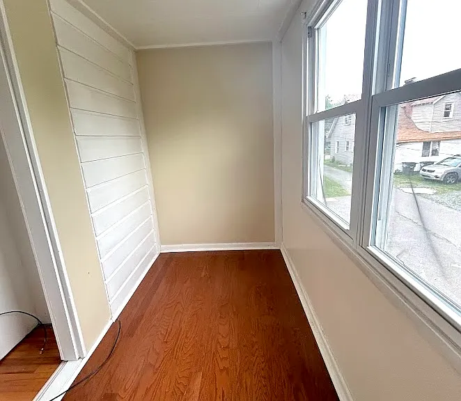 1233 E Center St — Photo 14