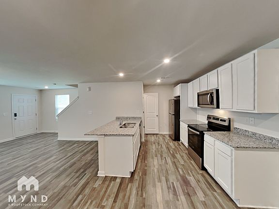 4th image of 234 Winston Ln #17