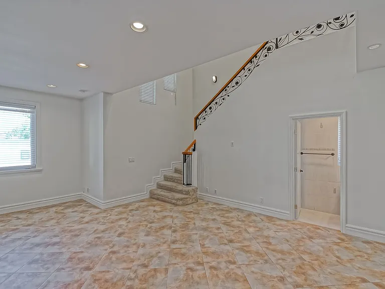15624 Sombra Ave — Photo 5
