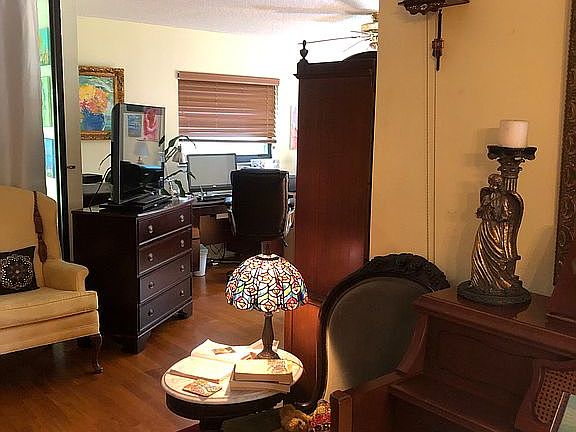 4th image of 400 18th St APT H4