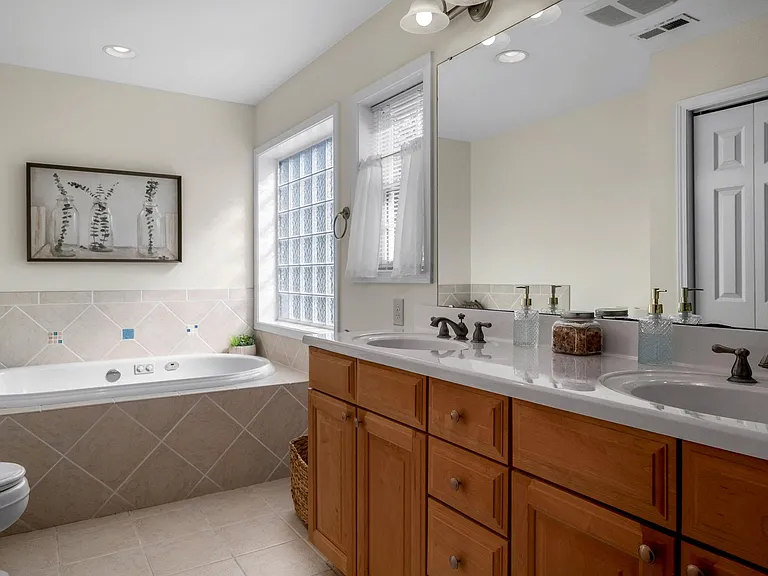 2219 E Pelican Dr — Photo 20
