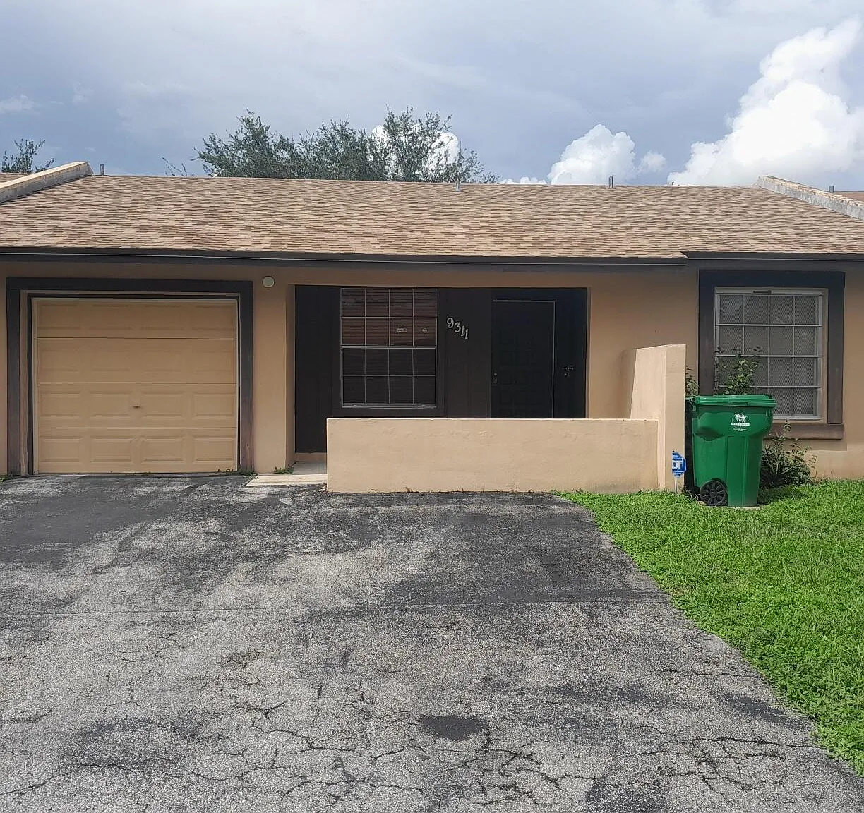 2 bed, 2.0 bath, 957 sqft, $2,500 — Photo 2