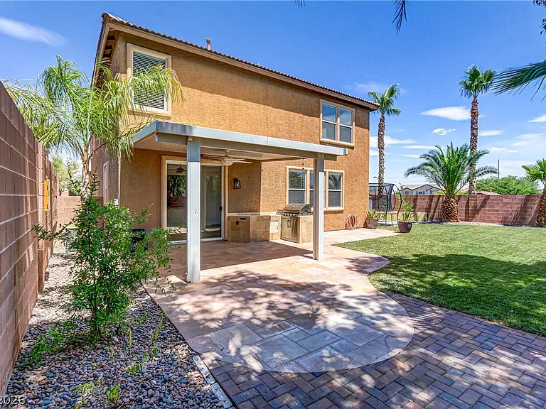 11223 Tribiani Ave — Photo 46
